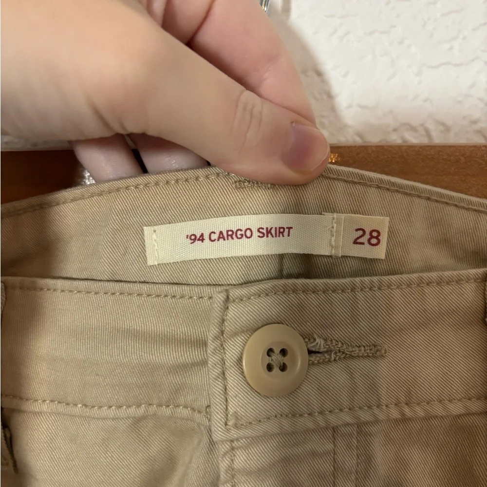 Tan Levi’s Cargo Mini Skirt - Picture 2 of 3